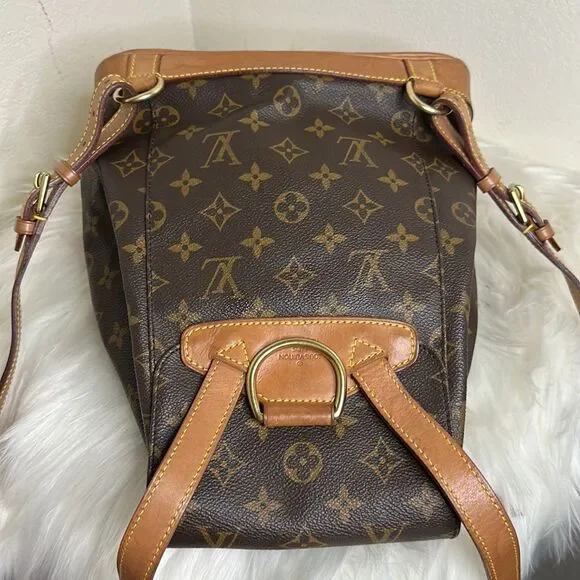 💯Authentic Louis Vuitton Monogram Backpack Small size🍀 - Picture 14 of 17